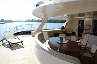 NAHEMA IV -  Cockpit and Aft Deck